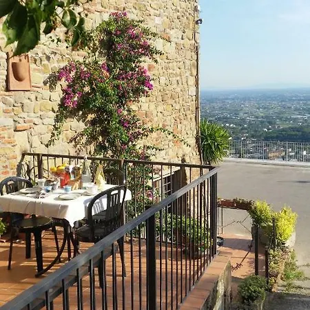 Adri בית הארחה